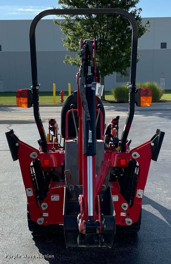 image for item LV9803 2022 Massey Ferguson GC1723  MFWD tractor