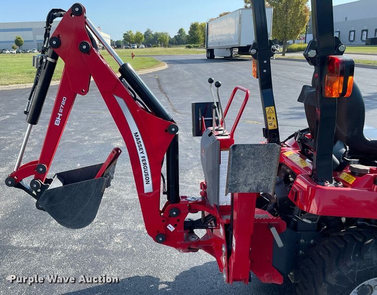 image for item LV9803 2022 Massey Ferguson GC1723  MFWD tractor