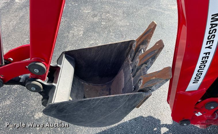 image for item LV9803 2022 Massey Ferguson GC1723  MFWD tractor