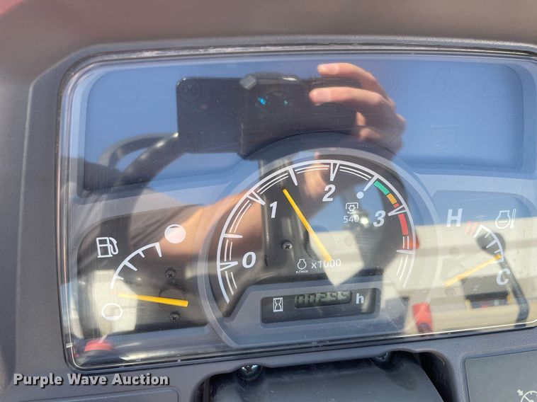 image for item LV9803 2022 Massey Ferguson GC1723  MFWD tractor