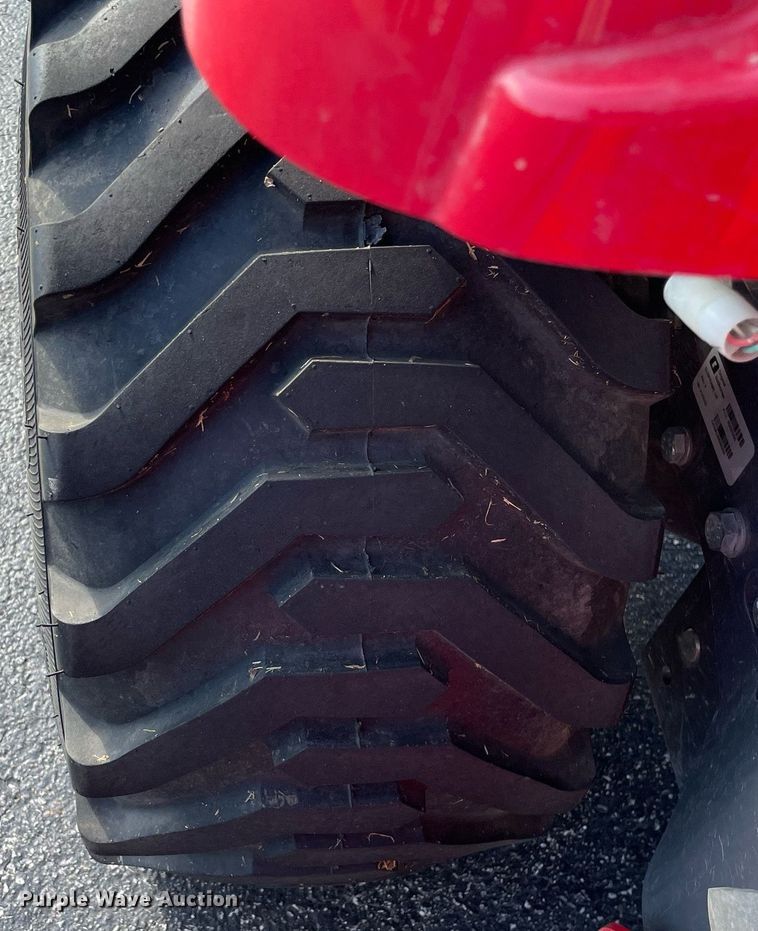 image for item LV9803 2022 Massey Ferguson GC1723  MFWD tractor