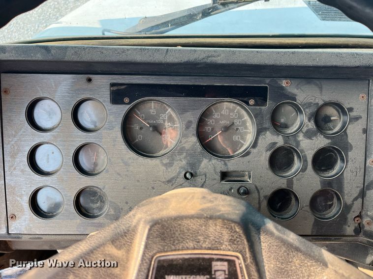 image for item MG9427 1992 White GMC WCM  grain truck