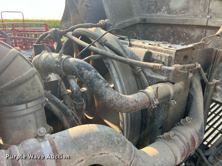 image for item MG9427 1992 White GMC WCM  grain truck