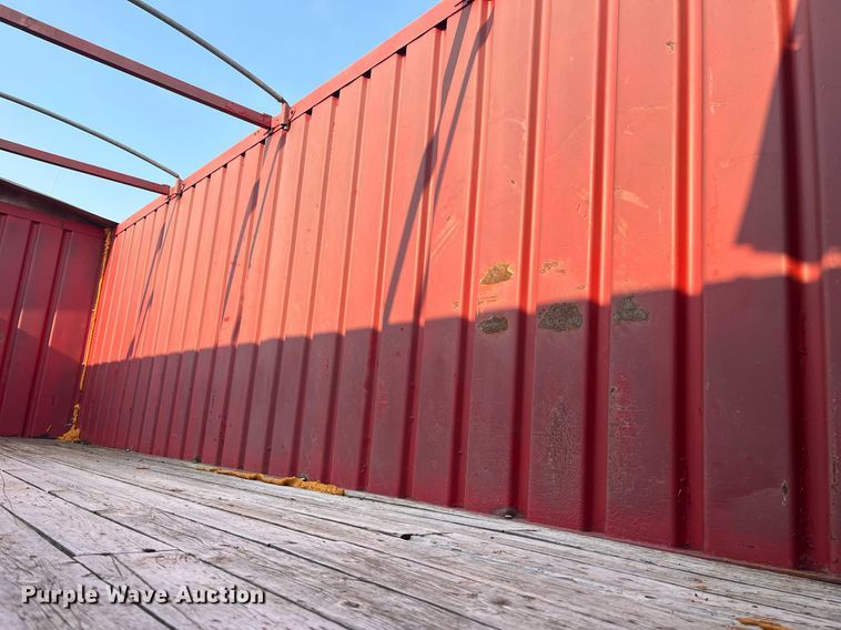 image for item MG9427 1992 White GMC WCM  grain truck