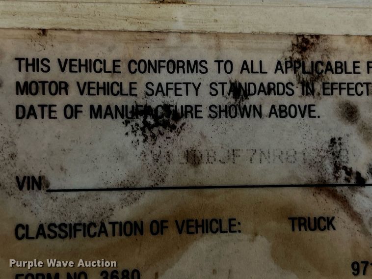 image for item MG9427 1992 White GMC WCM  grain truck