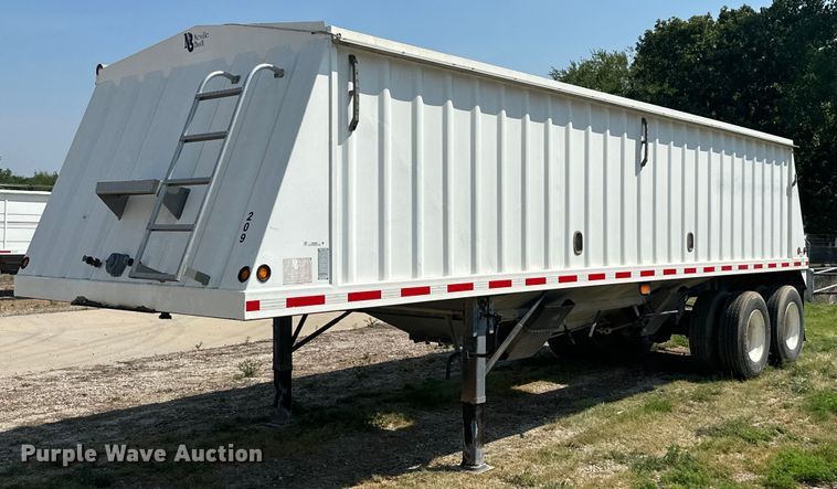 image for item ML9246 2011 Neville Built  grain trailer