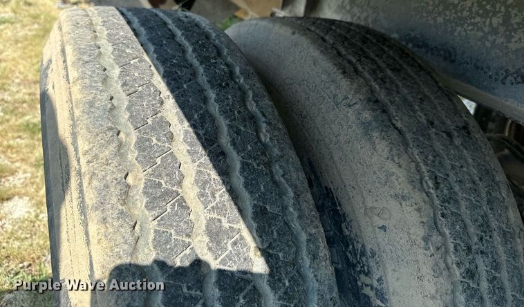 image for item ML9246 2011 Neville Built  grain trailer