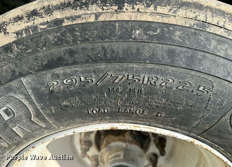 image for item ML9246 2011 Neville Built  grain trailer