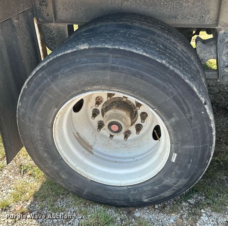 image for item ML9246 2011 Neville Built  grain trailer