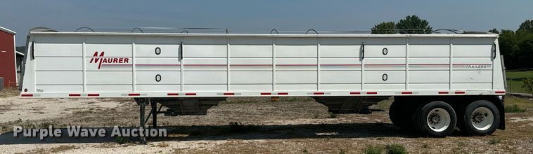 image for item ML9247 2015 Maurer  grain trailer