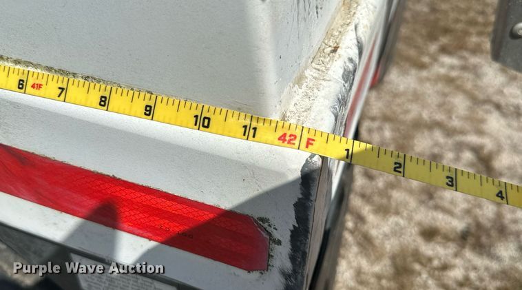 image for item ML9247 2015 Maurer  grain trailer