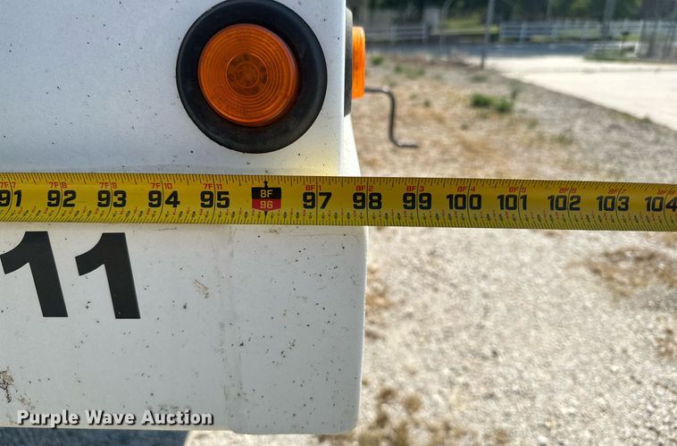 image for item ML9247 2015 Maurer  grain trailer