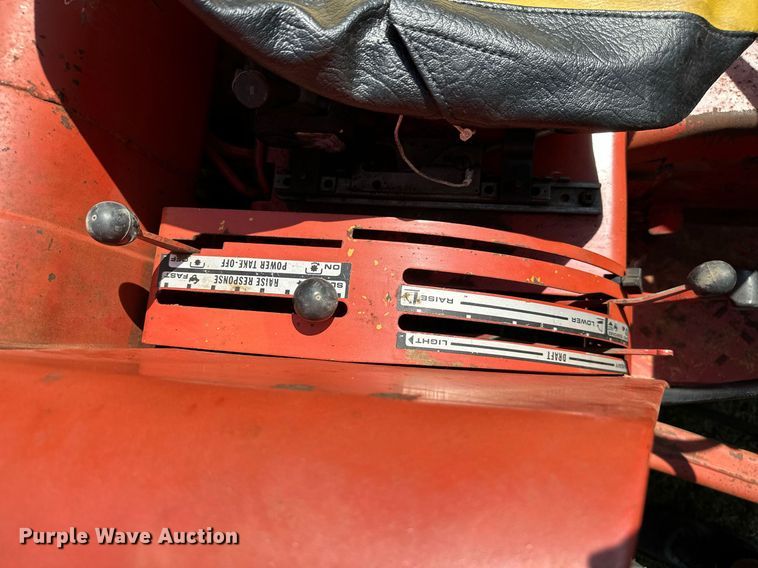 image for item ML9263 1973 International 454  MFWD tractor