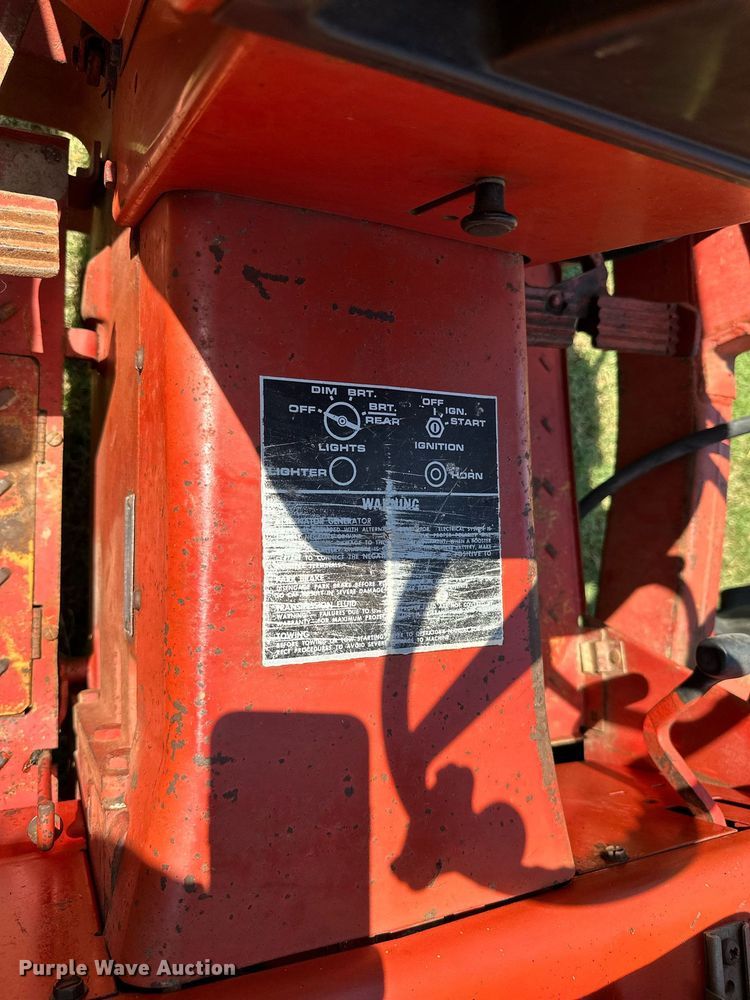 image for item ML9263 1973 International 454  MFWD tractor