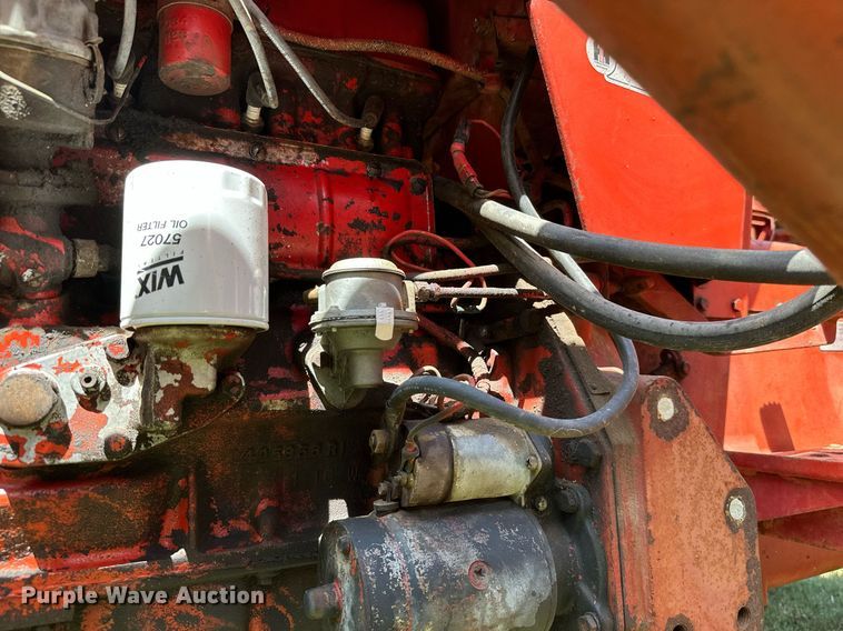 image for item ML9263 1973 International 454  MFWD tractor