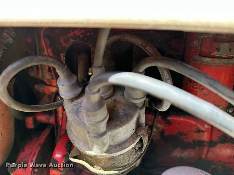 image for item ML9263 1973 International 454  MFWD tractor