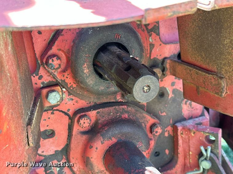 image for item ML9263 1973 International 454  MFWD tractor