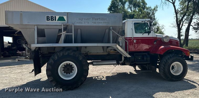 image for item ML9268 2000 International Turbo Easy Rider  applicator truck