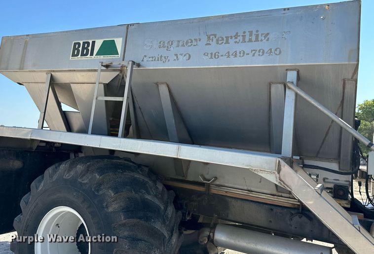 image for item ML9268 2000 International Turbo Easy Rider  applicator truck