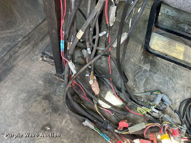 image for item ML9268 2000 International Turbo Easy Rider  applicator truck