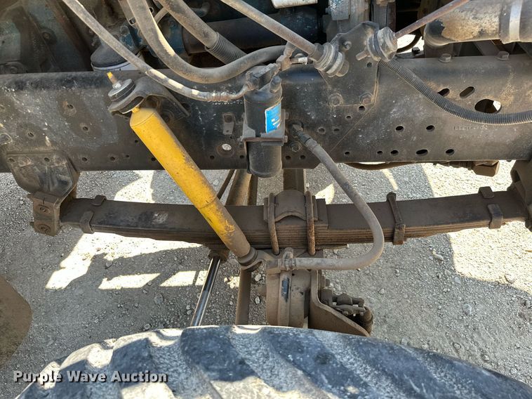 image for item ML9268 2000 International Turbo Easy Rider  applicator truck