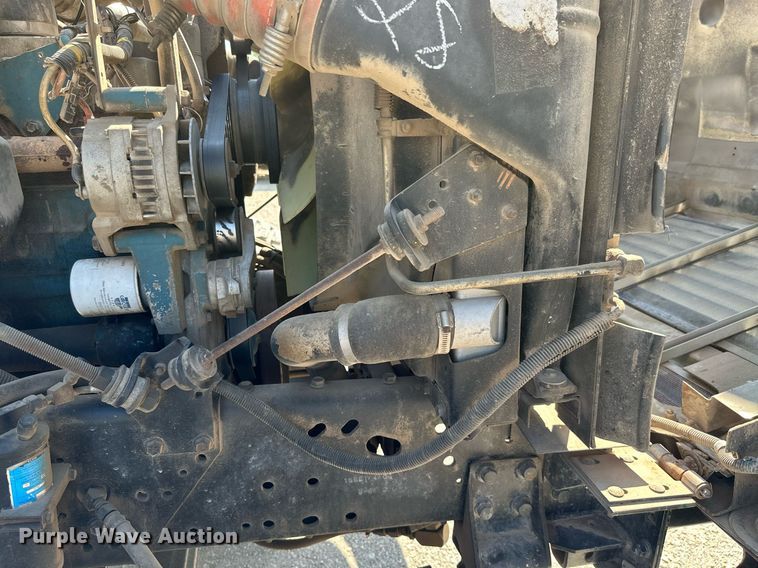 image for item ML9268 2000 International Turbo Easy Rider  applicator truck