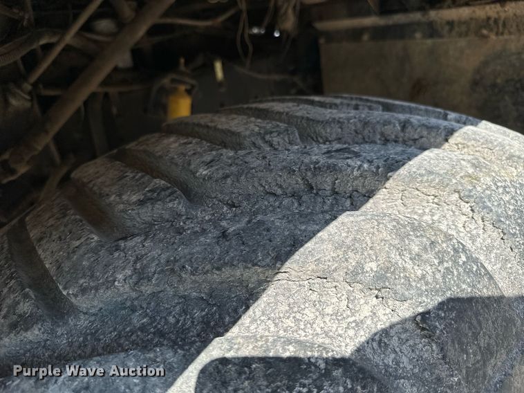 image for item ML9268 2000 International Turbo Easy Rider  applicator truck