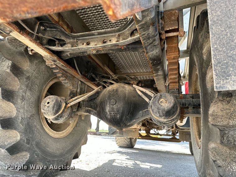 image for item ML9268 2000 International Turbo Easy Rider  applicator truck