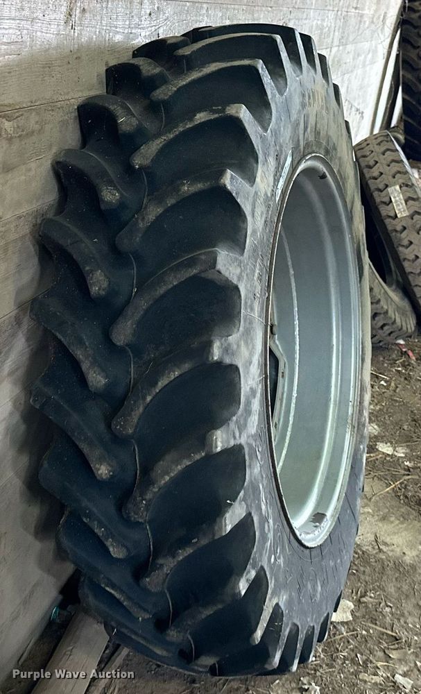 image for item ML9278 380/85R34 tire and wheel