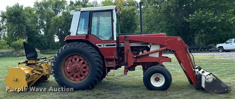 image for item MQ9386 International Hydro 186  tractor
