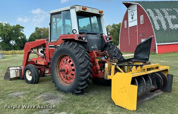 image for item MQ9386 International Hydro 186  tractor