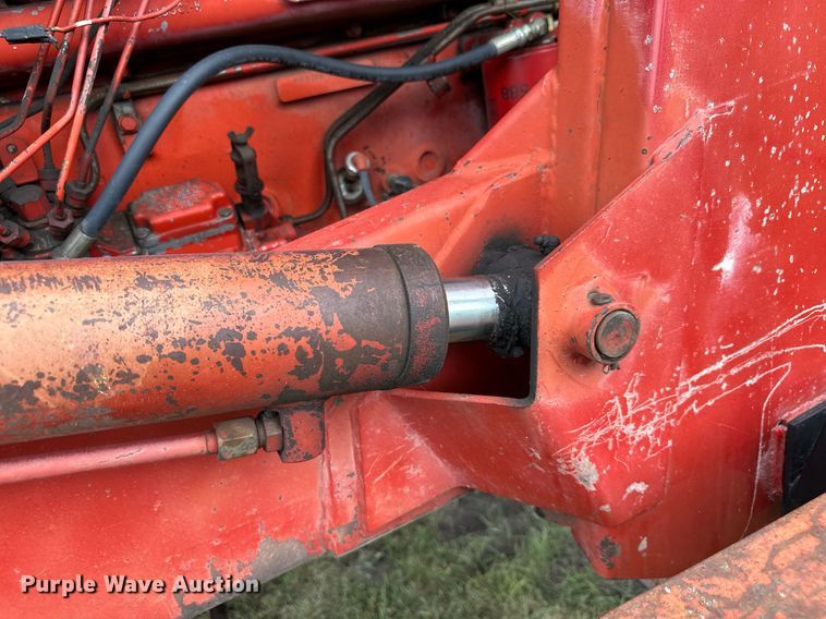 image for item MQ9386 International Hydro 186  tractor