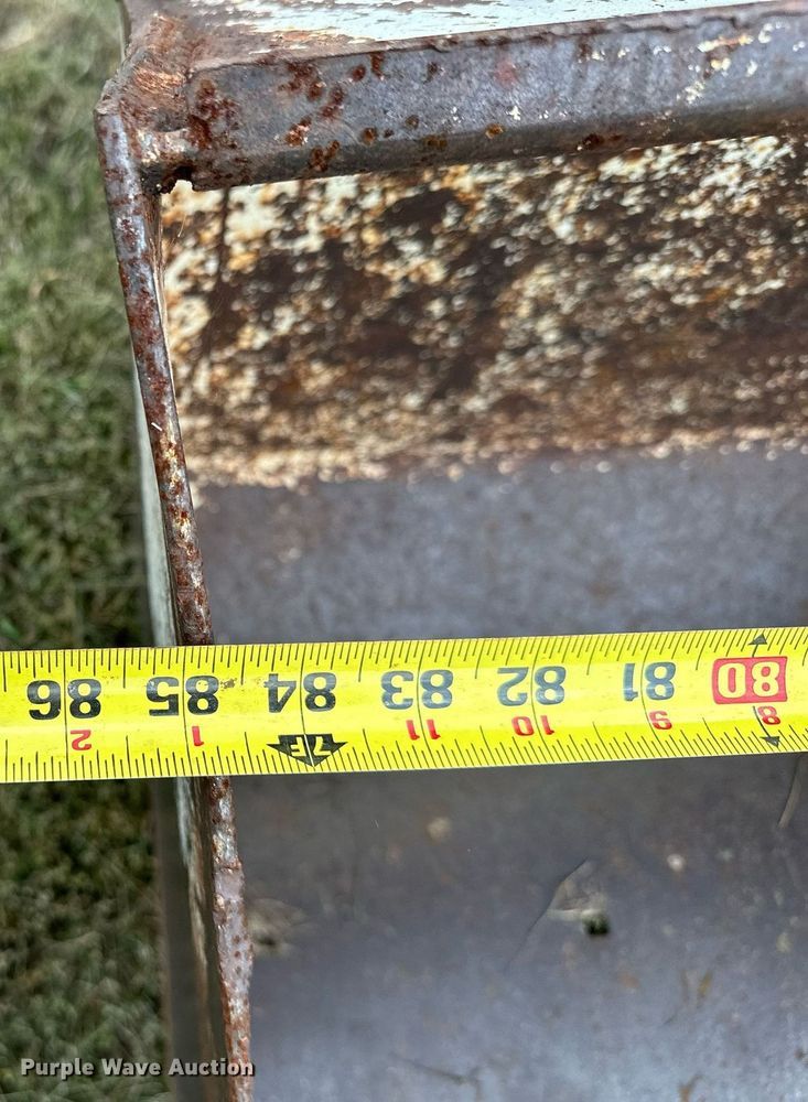 image for item MQ9386 International Hydro 186  tractor