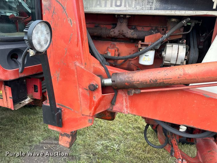 image for item MQ9386 International Hydro 186  tractor