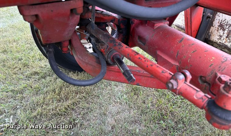 image for item MQ9386 International Hydro 186  tractor