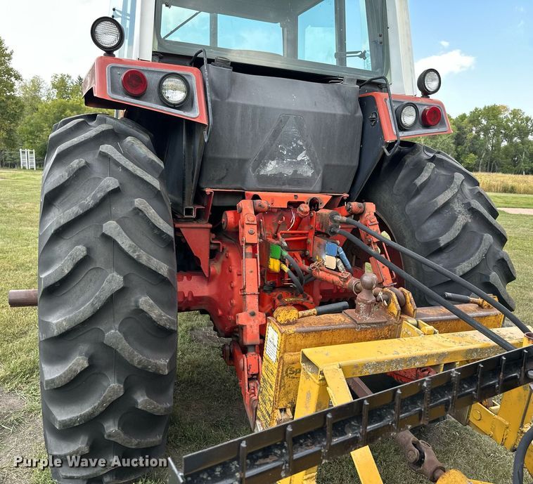 image for item MQ9386 International Hydro 186  tractor