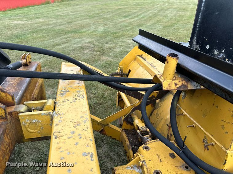 image for item MQ9386 International Hydro 186  tractor