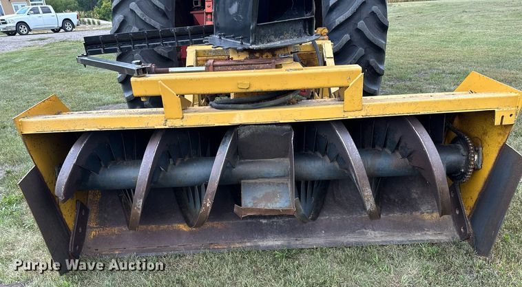 image for item MQ9386 International Hydro 186  tractor