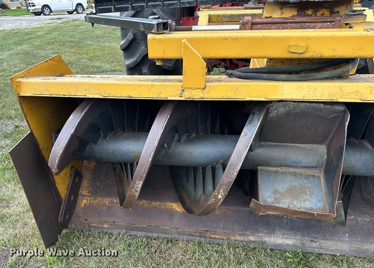 image for item MQ9386 International Hydro 186  tractor