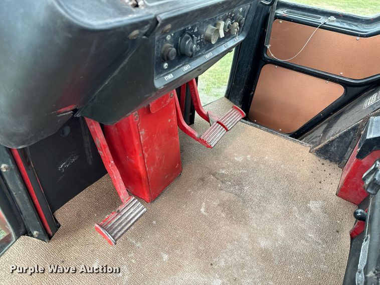 image for item MQ9386 International Hydro 186  tractor