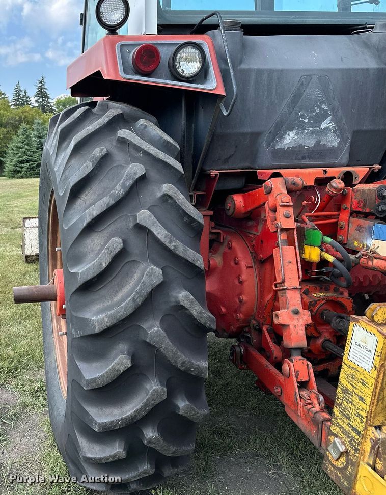 image for item MQ9386 International Hydro 186  tractor