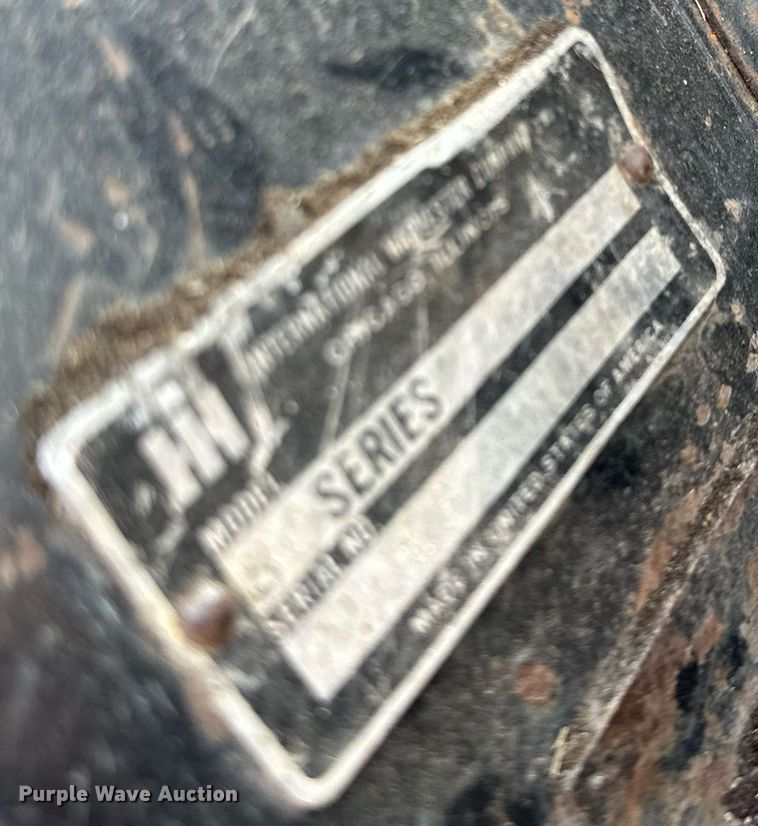 image for item MQ9386 International Hydro 186  tractor