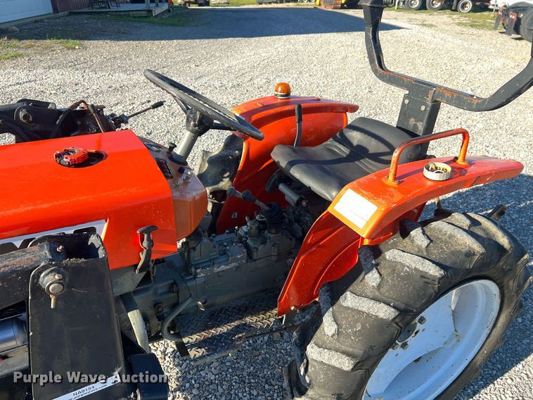 image for item NA9154 Yanmar YM2210D  MFWD tractor