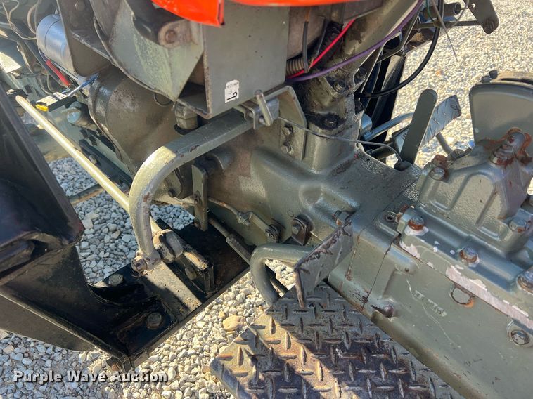 image for item NA9154 Yanmar YM2210D  MFWD tractor