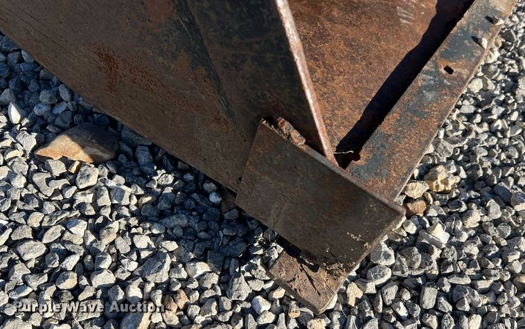 image for item NA9154 Yanmar YM2210D  MFWD tractor