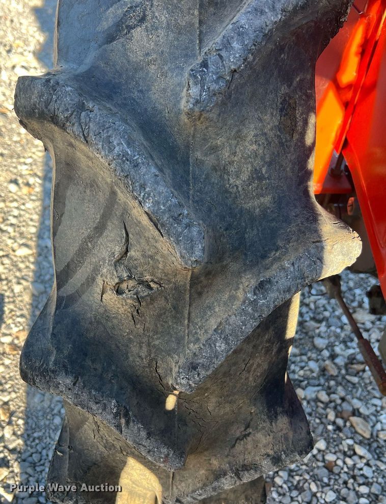 image for item NA9154 Yanmar YM2210D  MFWD tractor