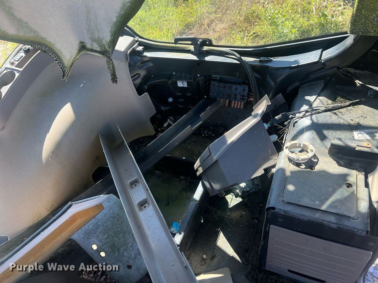 image for item NA9164 John Deere 9410R  tractor cab