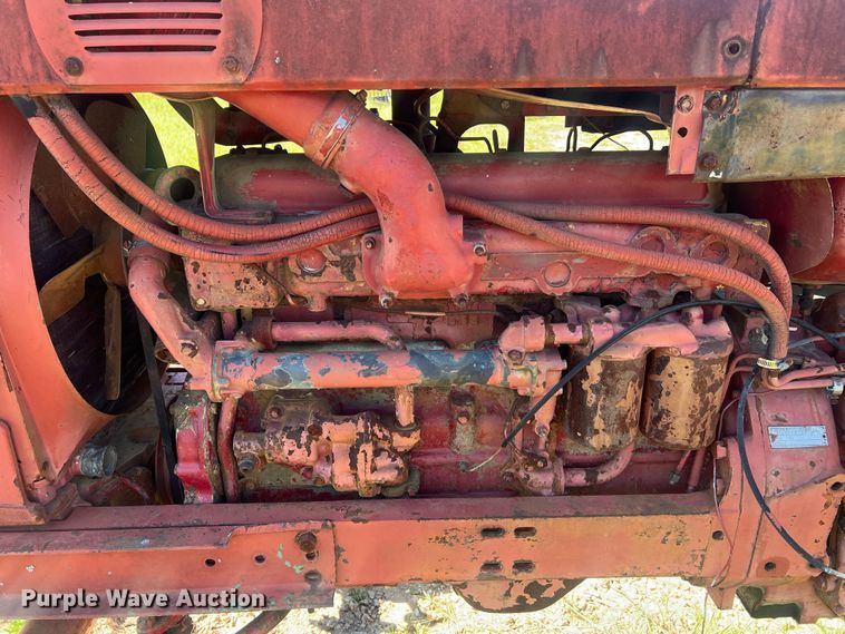 image for item NA9165 1964 International Harvester F806  tractor