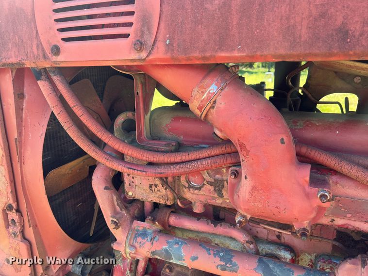 image for item NA9165 1964 International Harvester F806  tractor