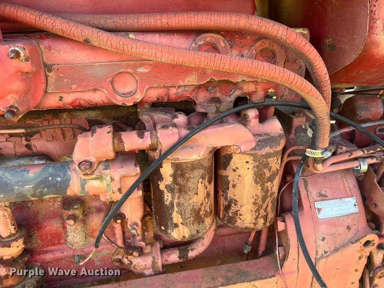 image for item NA9165 1964 International Harvester F806  tractor